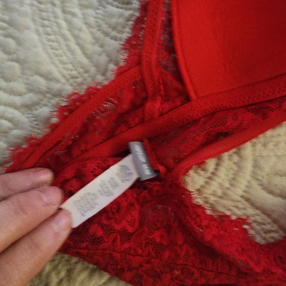 aerie Red Lace Bralette - Picture 3 of 3